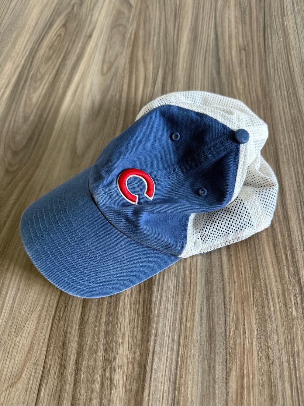Chicago Cubs Men's Navy Blue and Mesh Fitted Baseball Cap with Red Logo - Size L - Picture 5 of 6